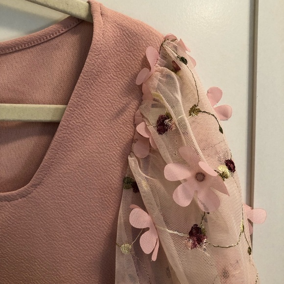 Shein Beautiful Top NWOT - Picture 2 of 6